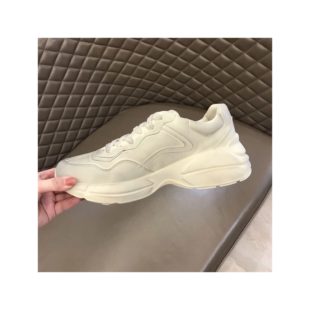 FashionStatement,GUCCI,IconicStyle,ItalianCraftsmanship,LuxuryFootwear,SNEAKER