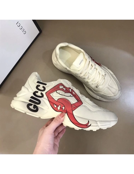 FashionStatement,GUCCI,IconicStyle,ItalianCraftsmanship,LuxuryFootwear,SNEAKER