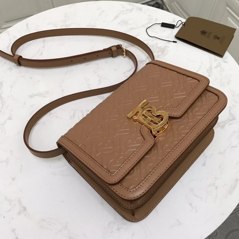 Burberry Bags 750678 21X16X6cm