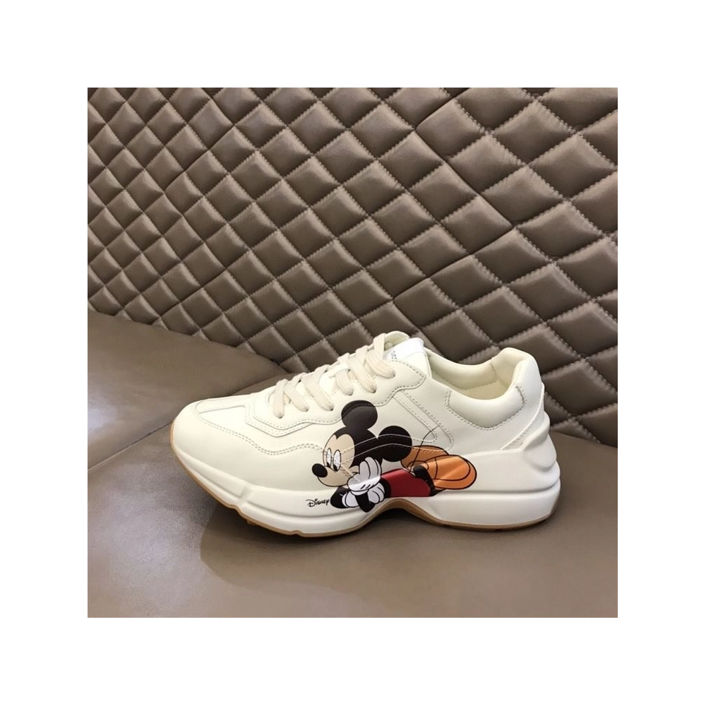 FashionStatement,GUCCI,IconicStyle,ItalianCraftsmanship,LuxuryFootwear,SNEAKER