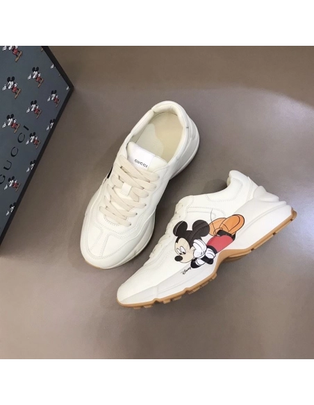 FashionStatement,GUCCI,IconicStyle,ItalianCraftsmanship,LuxuryFootwear,SNEAKER