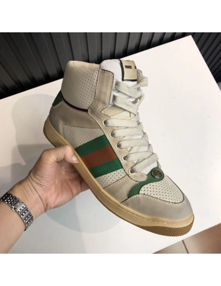 FashionStatement,GUCCI,IconicStyle,ItalianCraftsmanship,LuxuryFootwear,SNEAKER