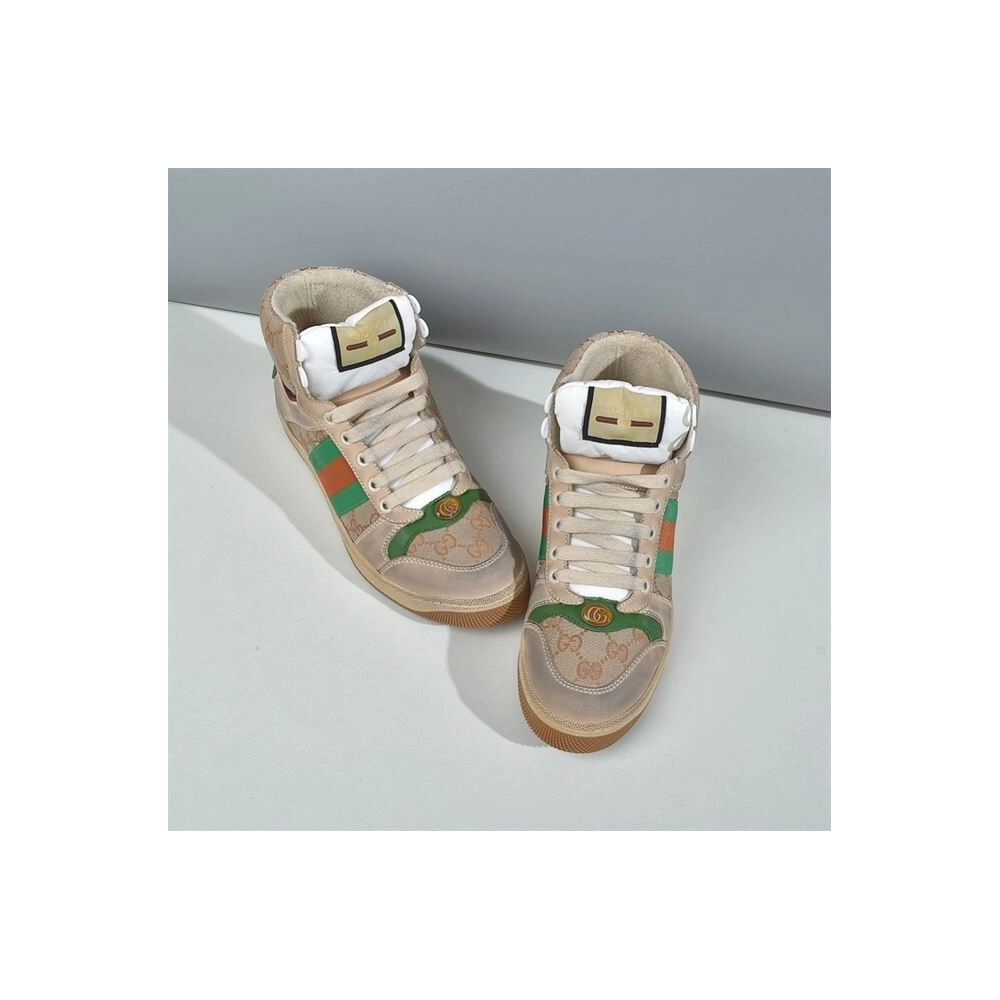 FashionStatement,GUCCI,IconicStyle,ItalianCraftsmanship,LuxuryFootwear,SNEAKER