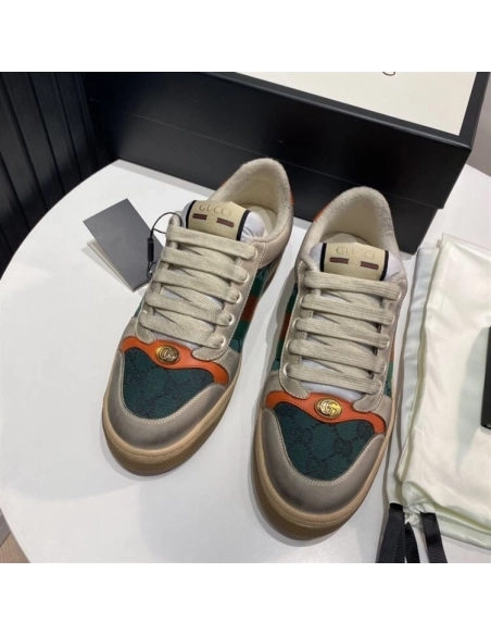 FashionStatement,GUCCI,IconicStyle,ItalianCraftsmanship,LuxuryFootwear,SNEAKER