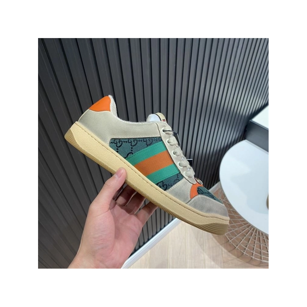 FashionStatement,GUCCI,IconicStyle,ItalianCraftsmanship,LuxuryFootwear,SNEAKER