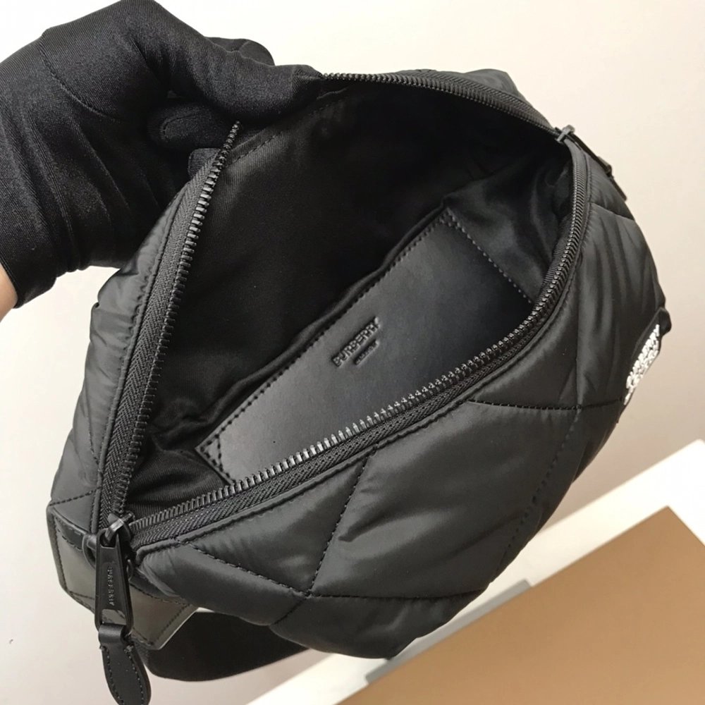 Burberry Bags 450679 31X7.5X16cm