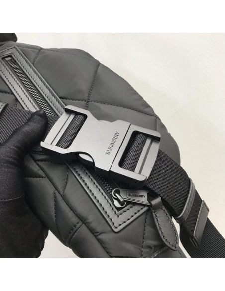 Burberry Bags 450679 31X7.5X16cm