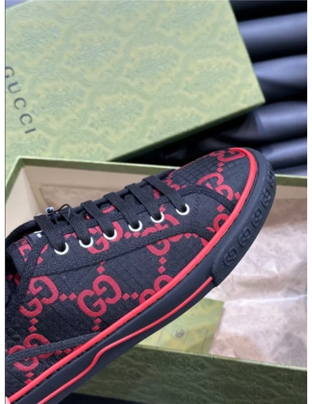 GUCCI,SHOES FOR MEN,SNEAKER