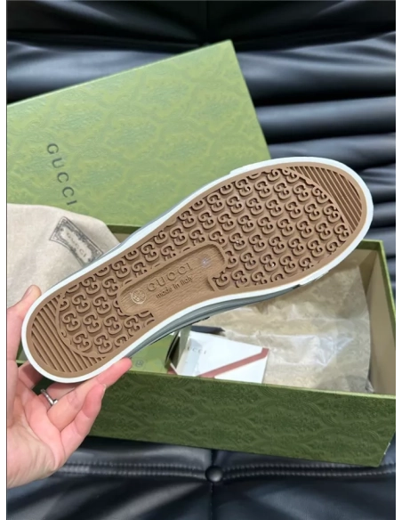 GUCCI,SHOES FOR MEN,SNEAKER