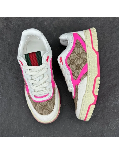 FashionStatement,GUCCI,IconicStyle,ItalianCraftsmanship,LuxuryFootwear,SNEAKER