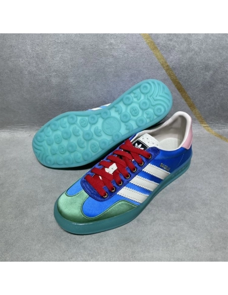 FashionStatement,GUCCI,Lowtop,LuxuryFootwear,SNEAKER