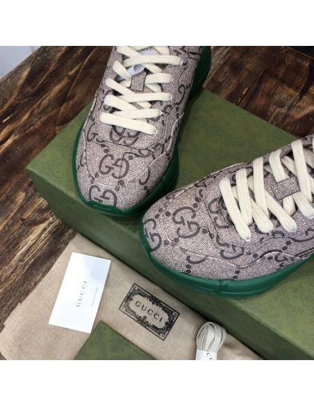 FashionStatement,GUCCI,IconicStyle,ItalianCraftsmanship,LuxuryFootwear,SNEAKER