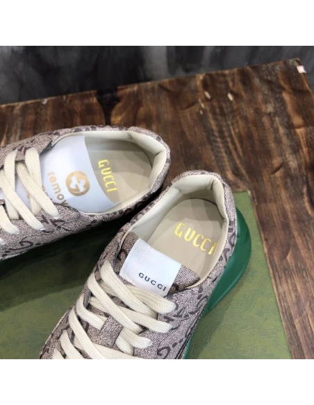FashionStatement,GUCCI,IconicStyle,ItalianCraftsmanship,LuxuryFootwear,SNEAKER