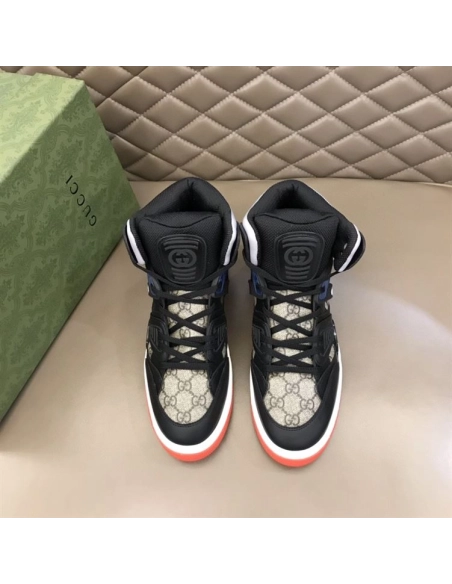 FashionStatement,GUCCI,IconicStyle,ItalianCraftsmanship,LuxuryFootwear,SNEAKER