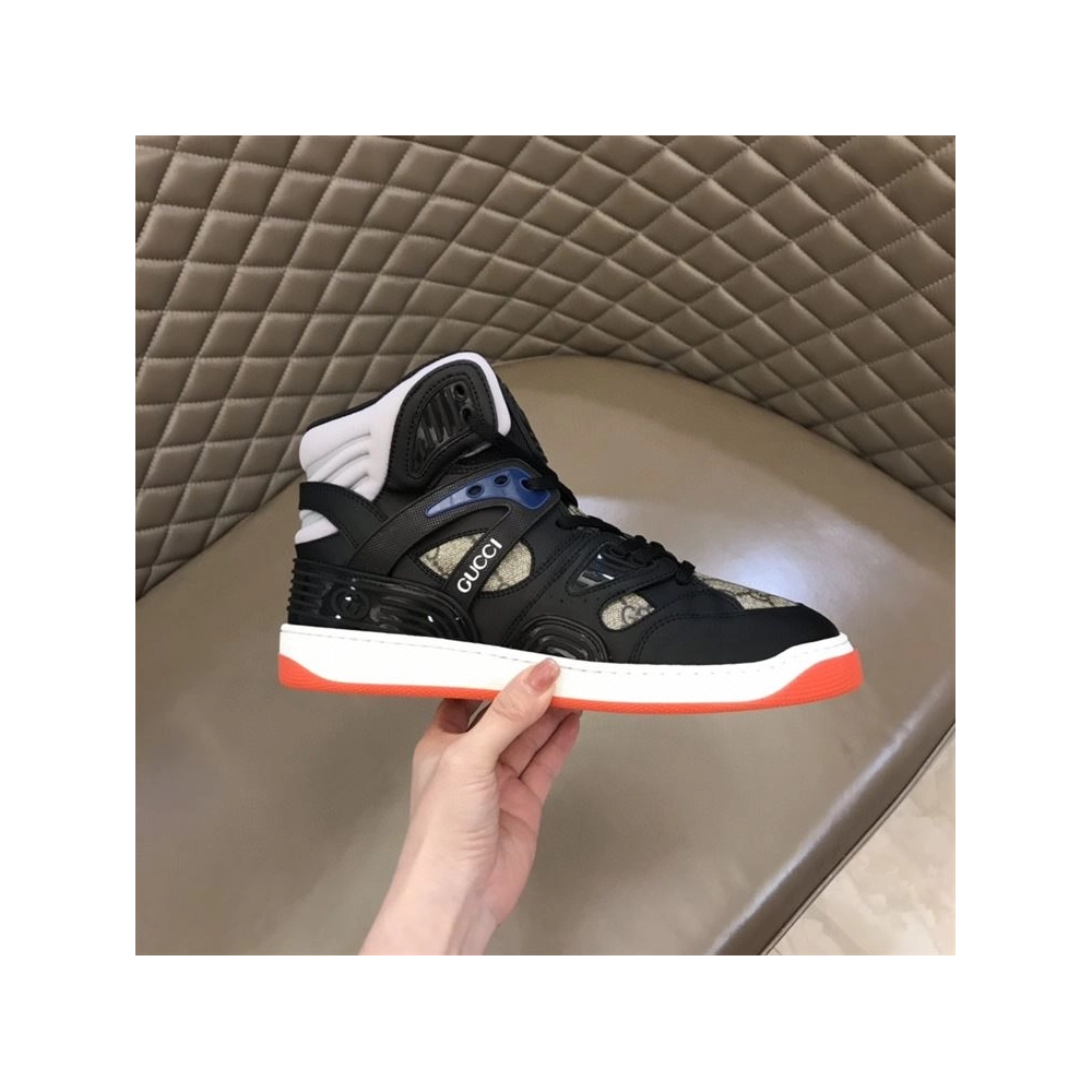 FashionStatement,GUCCI,IconicStyle,ItalianCraftsmanship,LuxuryFootwear,SNEAKER