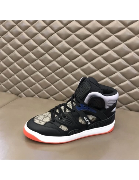 FashionStatement,GUCCI,IconicStyle,ItalianCraftsmanship,LuxuryFootwear,SNEAKER