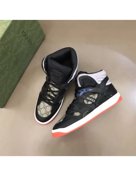 FashionStatement,GUCCI,IconicStyle,ItalianCraftsmanship,LuxuryFootwear,SNEAKER
