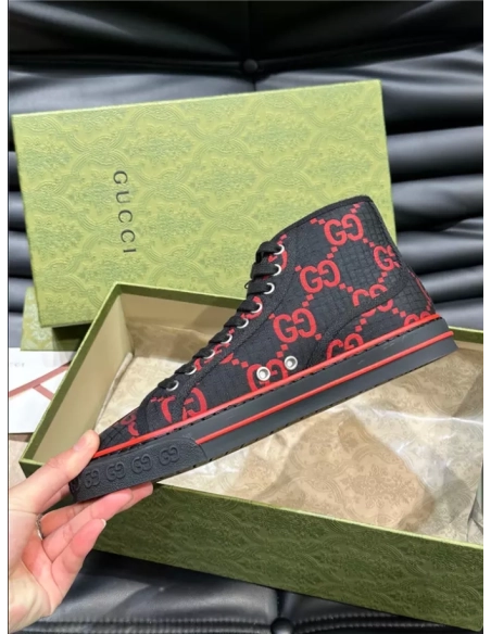 GUCCI,SHOES FOR MEN,SNEAKER