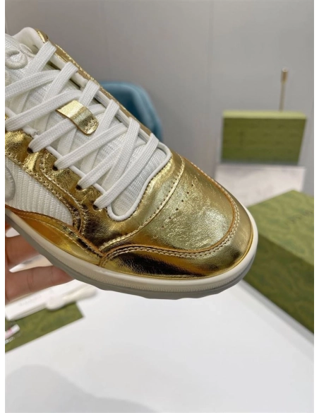 FashionStatement,GUCCI,IconicStyle,ItalianCraftsmanship,LuxuryFootwear,SNEAKER