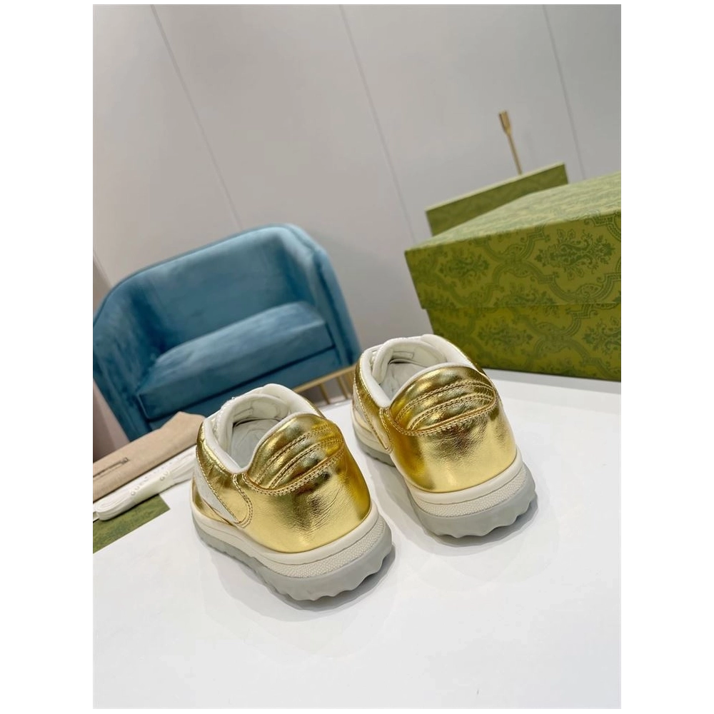 FashionStatement,GUCCI,IconicStyle,ItalianCraftsmanship,LuxuryFootwear,SNEAKER