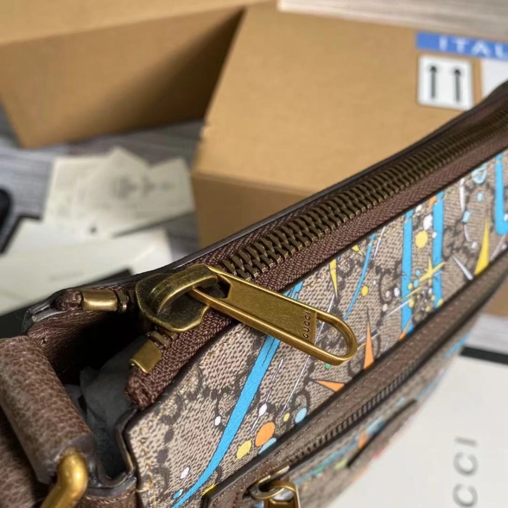 Gucci Donald Duck Messenger Bags 645054 21X22X4cm,Gucci Bags