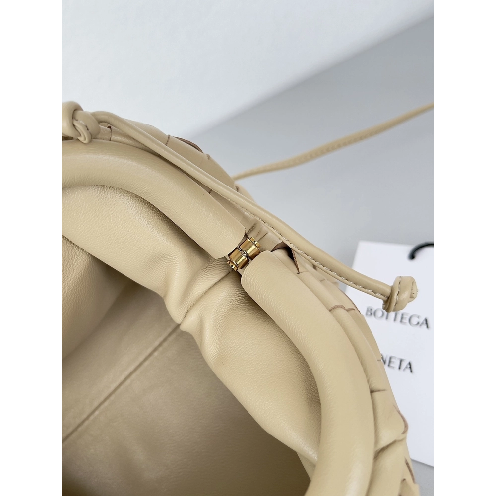 Bottega Veneta bags 84243 22X12X7cm
