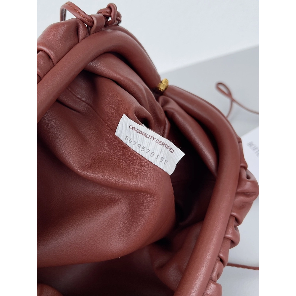 Bottega Veneta bags 70451 23X13X5cm