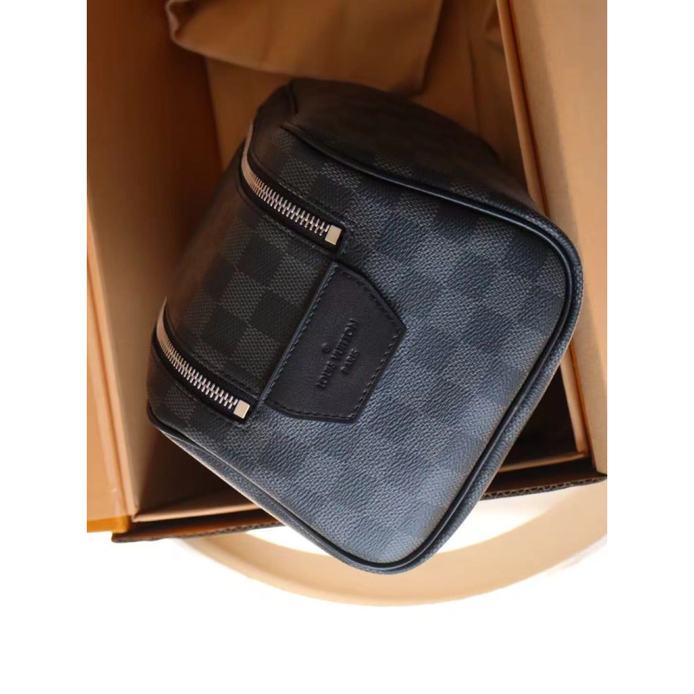 Louis Vuitton Dopp Kit Toilet Pouch N40127 28X15X16.5cm,Louis Vuitton Bags