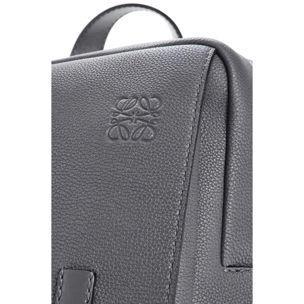 Loewe Bags J18X03 39X28.5X11cm