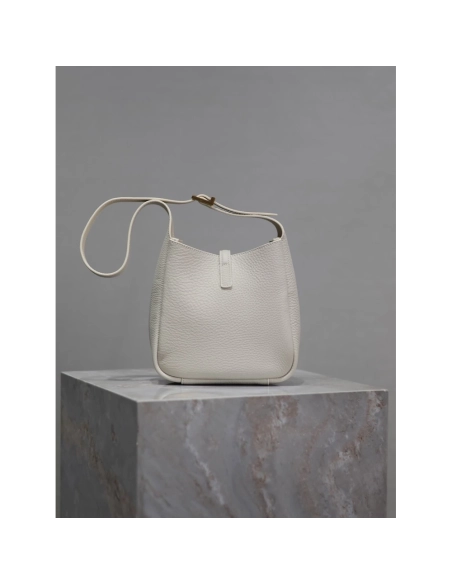 Saint Laurent Le 5 ¨¢ 7 Grained Leather Bags 633158 15X16X7cm,Gucci Bags,BAGS