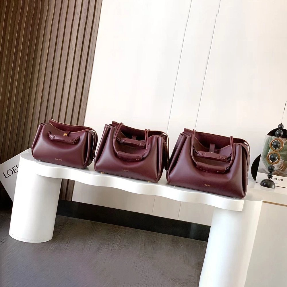 Loewe Madrid bag in supple calfskin,Loewe Bags