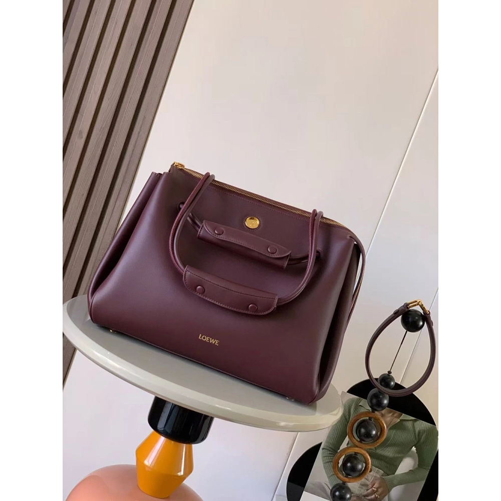 Loewe Madrid bag in supple calfskin,Loewe Bags