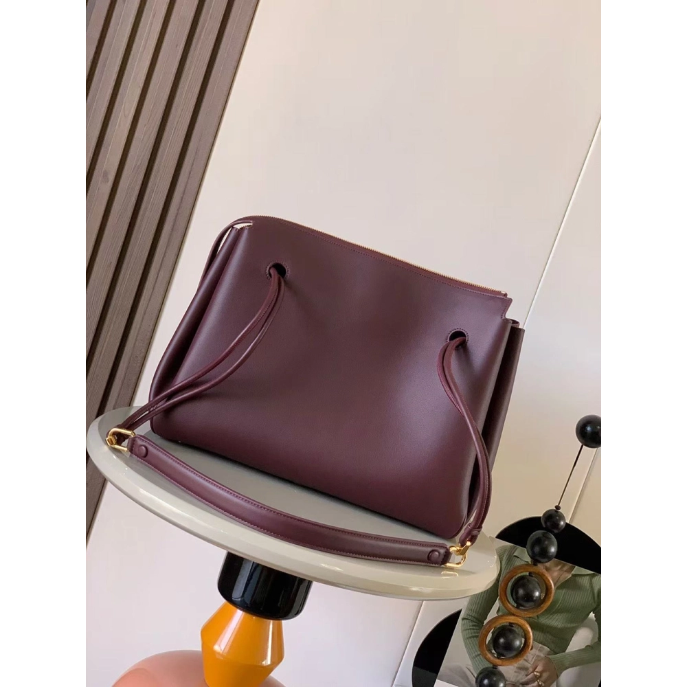 Loewe Madrid bag in supple calfskin,Loewe Bags