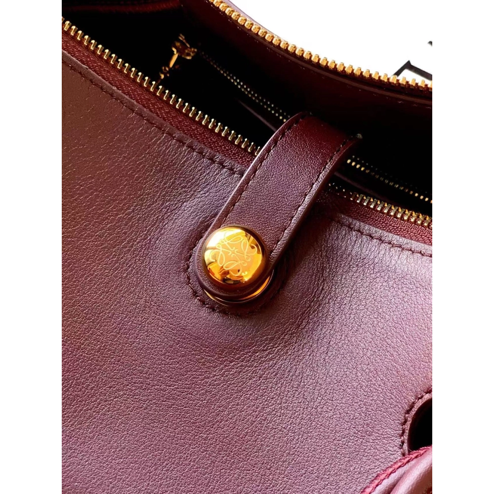 Loewe Madrid bag in supple calfskin,Loewe Bags