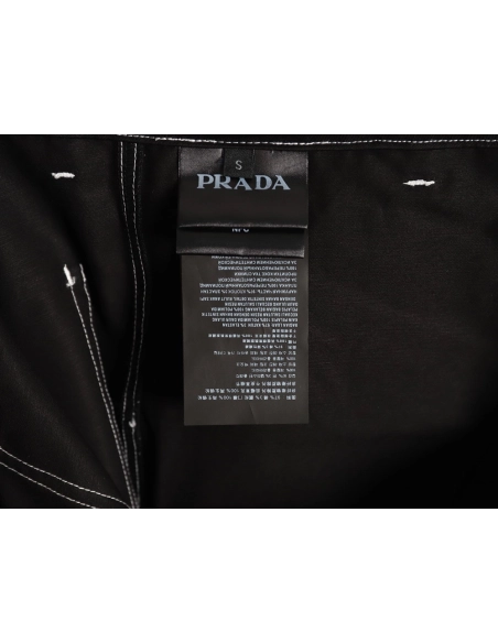 Prada triangle stitching cargo shorts,Prada