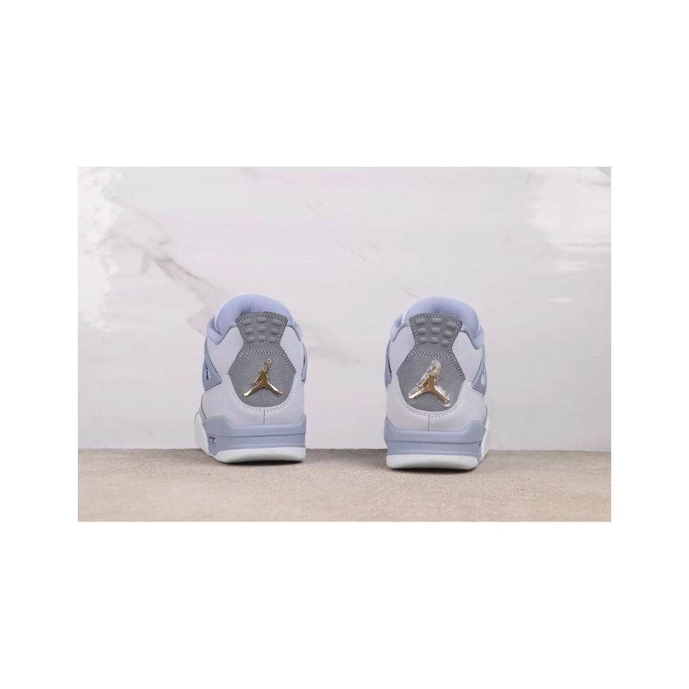 Air Jordan 4 UNCPE Blue 2025
