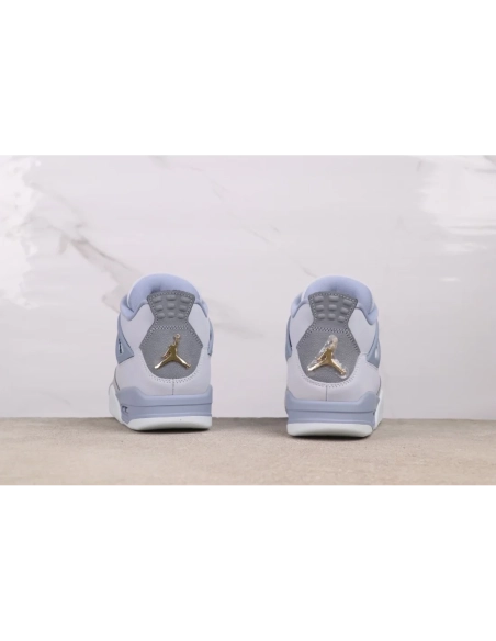 Air Jordan 4 UNCPE Blue 2025
