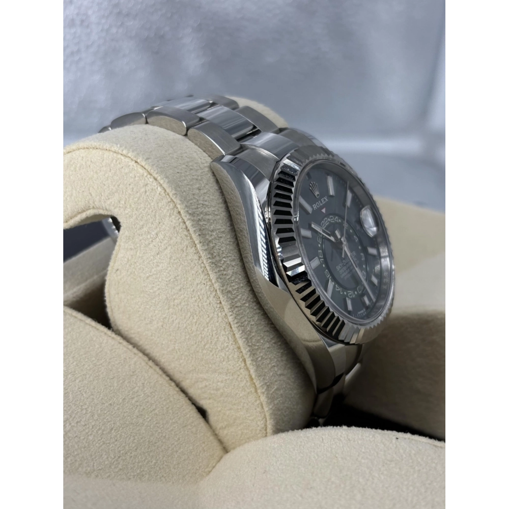Sky Dweller M336934-0001 Mint Green Dial