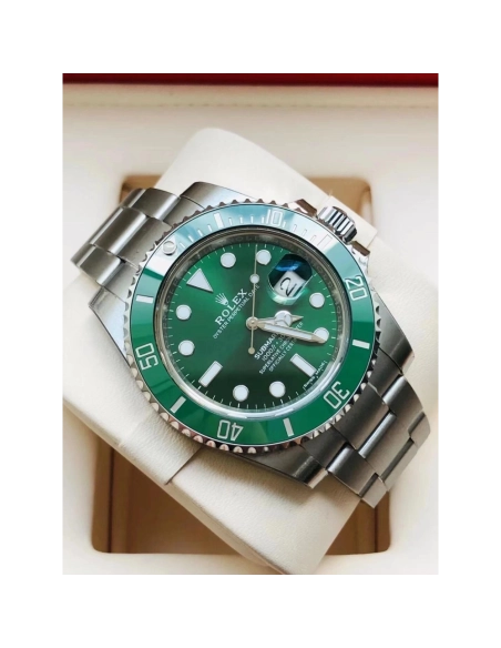 Submariner 116610LV-0002 Green Dial Size 40mm