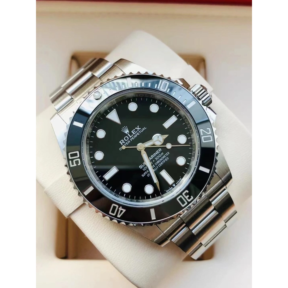 Submariner M124060-0001 Black Dial Size 41mm