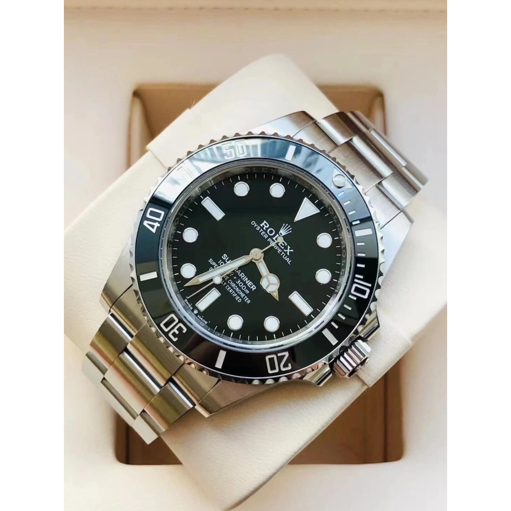 Submariner M124060-0001 Black Dial Size 41mm