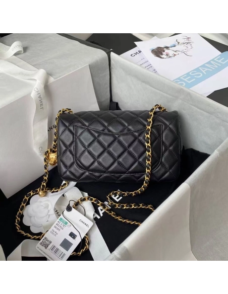 Chanel Flap Bag Lambskin Black Leather AS1787 13X19.5X6cm,Chanel Bags