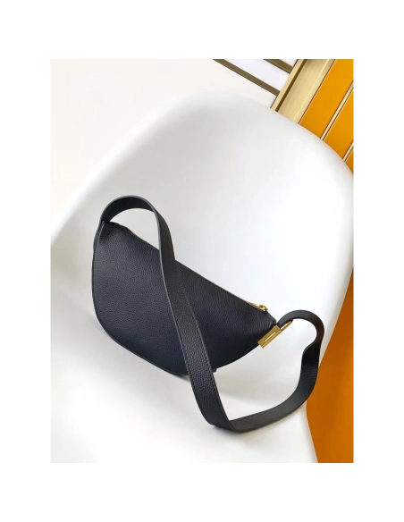 Louis Vuitton Low Key Bumbags M11429 28X13X5.5cm,Louis Vuitton Bags