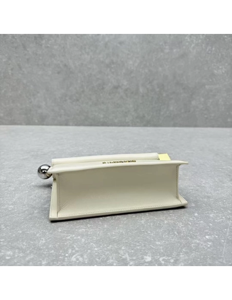 Jacquemus small Rond Carre clutch Bags L14115 12.5X19.4X6.6cm,Jacquemus Bags