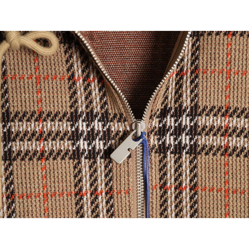 Burberry Large Check Blended Knitted Check Hooded Jacket,Burberry