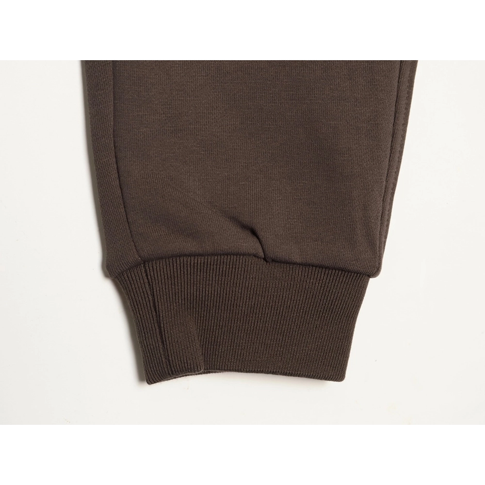 Burberry embroidered warhorse back pocket logo trousers,Burberry